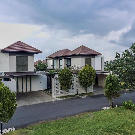 Nivata B2 Ciputra Beach Resort Near Tanah Lot Selemadeg Eksteriør billede