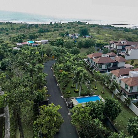 Nivata B2 Ciputra Beach Resort Near Tanah Lot Selemadeg Eksteriør billede